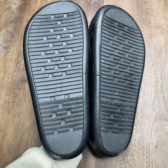 ROAM Black Fuzzy Magic Moon Mule Size 8 Faux Shearling - Picture 9 of 11